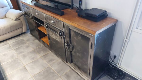 Enfilade buffet modèle Café Racer – Image 10