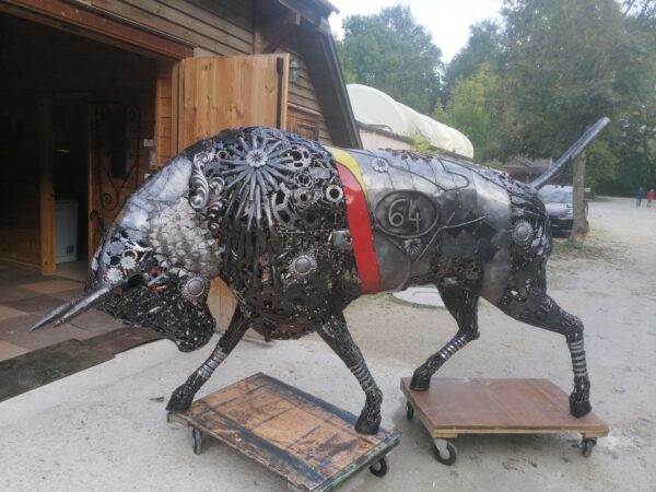 Sculpture en métal TAUREAU – Image 5