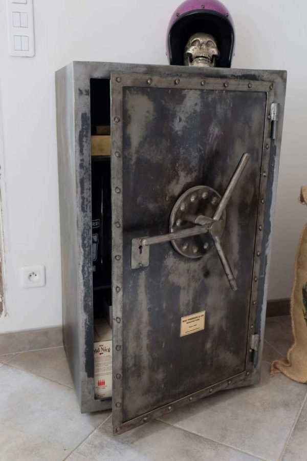 Meuble modèle CASH ONLY – Image 2