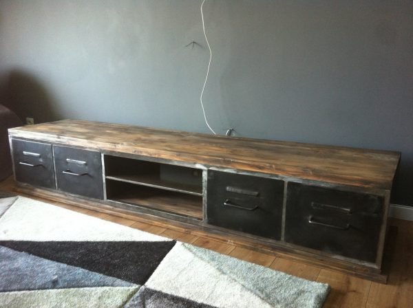 Meuble tv en métal et bois, modèle REVOLUTION – Image 7