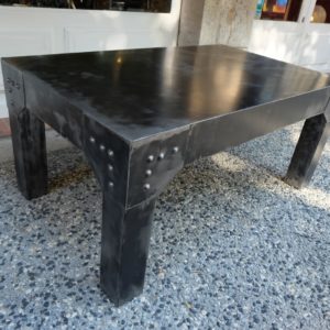 Table basse modèle OTIS