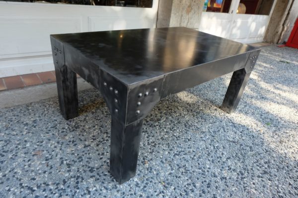 Table basse modèle OTIS