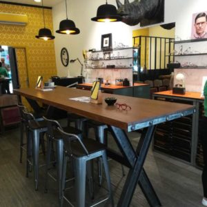 Table de salle à manger en métal et bois modèle BLEND