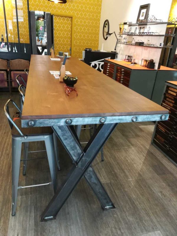 Table de salle à manger en métal et bois modèle BLEND – Image 2