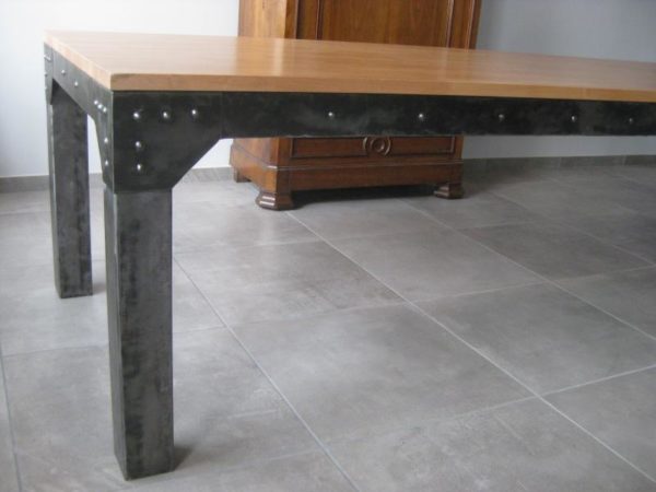 Table de salle à manger en métal et bois modèle 10 MILES – Image 6