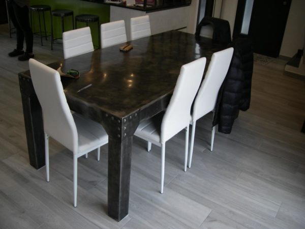 Table de salle à manger modèle ORGANIC – Image 2