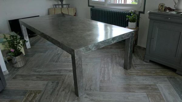 Table de salle à manger modèle ORGANIC – Image 4