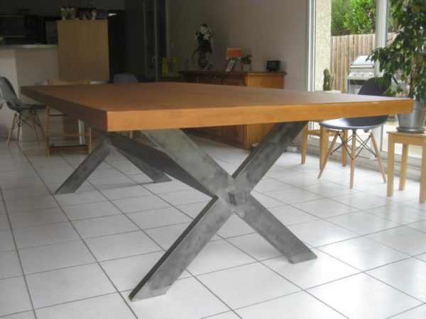 Table de salle à manger en métal et bois modèle STREET – Image 4