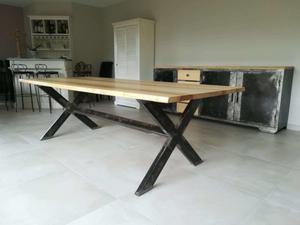 Table de salle à manger en métal et bois modèle STREET – Image 8